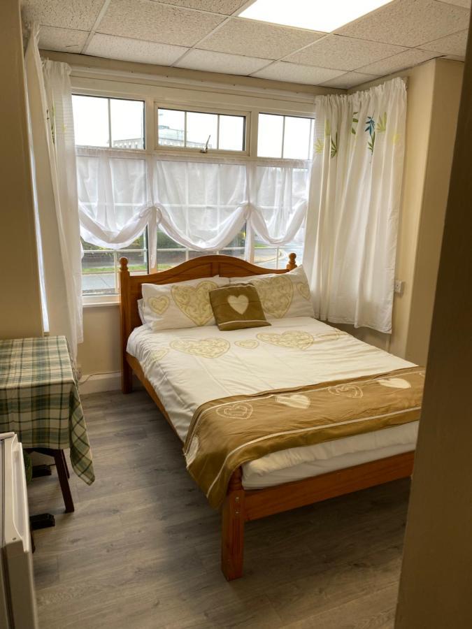 סקגנס Clarendon Lodge - Accommodation Only מראה חיצוני תמונה